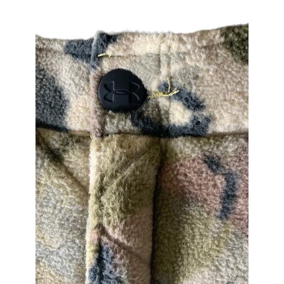 Under Armour Rut Camo Pants Women 4 Loose Fit Straight Leg Camouflage Fleece NWT - Picture 15 of 16